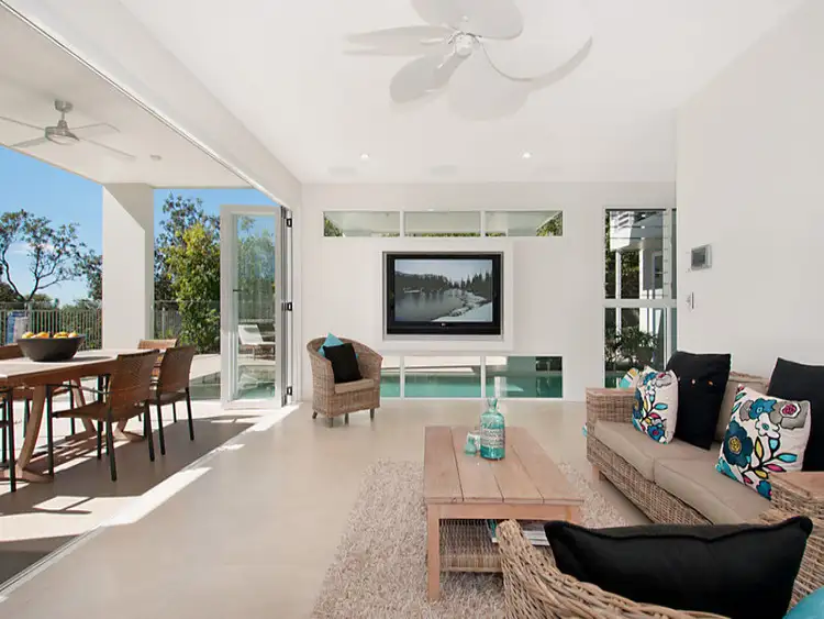 Sixth view of Homely house listing, 18 Seafarer Court, Castaways Beach QLD 4567