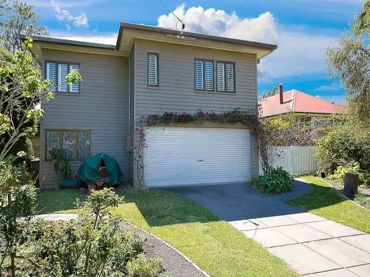 74 HARTE  St, Chelmer QLD 4068