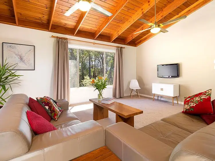 96 Davies Avenue, Springwood NSW 2777