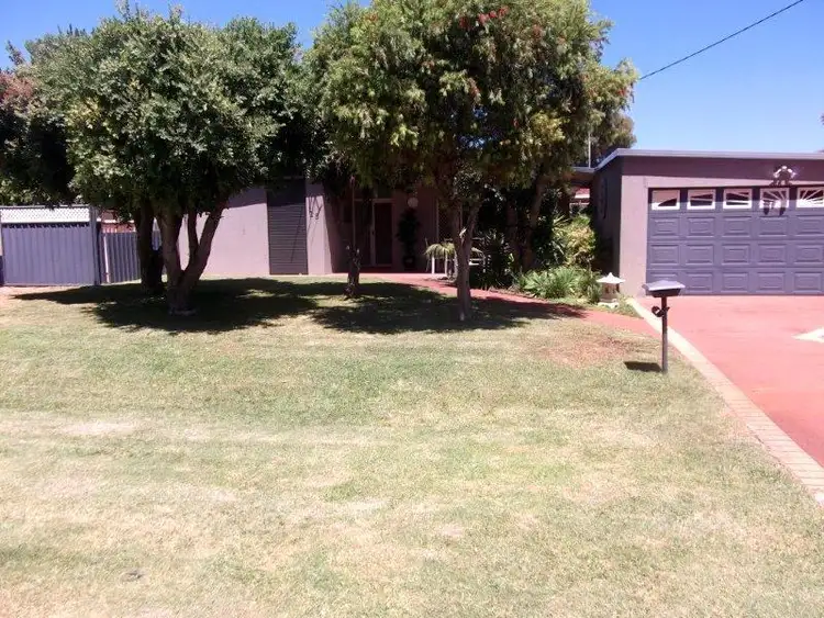 25 Waimea Road, Safety Bay WA 6169