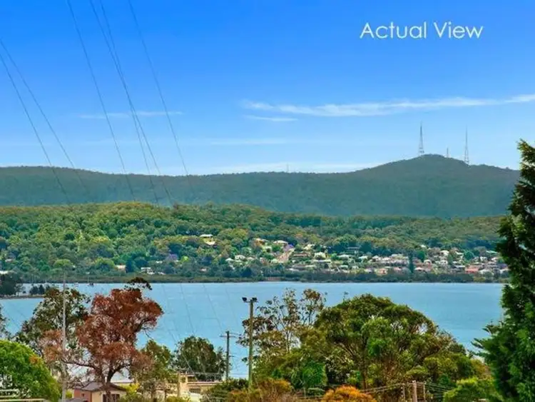 17 Pokolbin Close, Eleebana NSW 2282