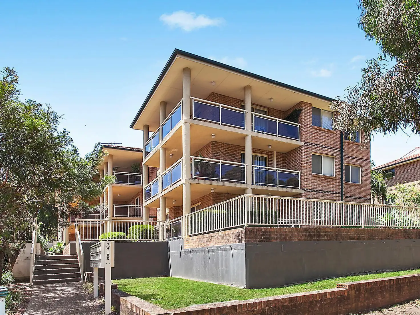 Main view of Homely apartment listing, 2/94 Linden Street, Sutherland NSW 2232