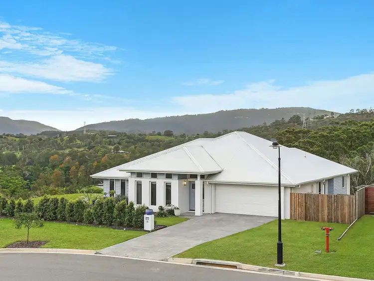 18 Springview Crescent, Maudsland QLD 4210