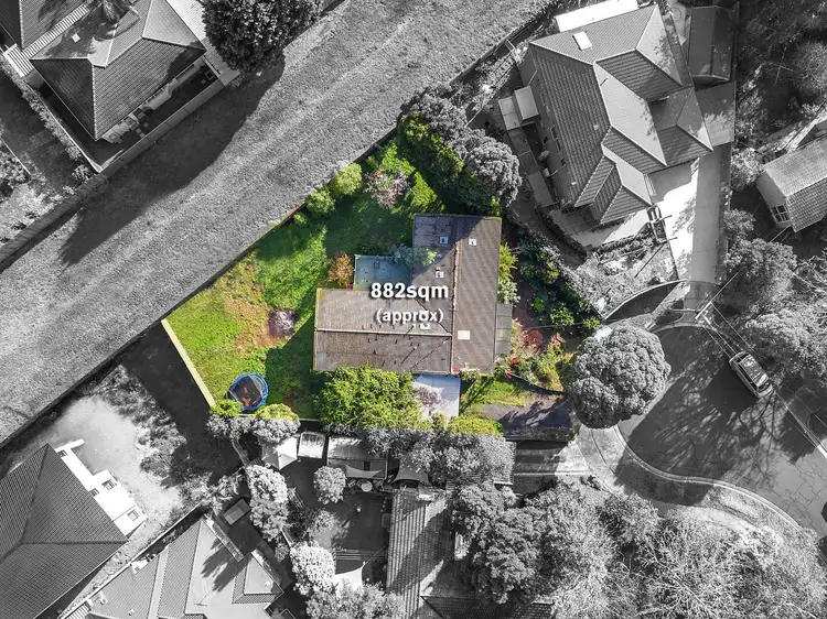 Second view of Homely house listing, 2 Yangoora Court, Mount Waverley VIC 3149