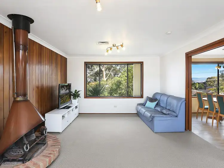 Sixth view of Homely house listing, 8 Carlon Crescent, Farmborough Heights NSW 2526