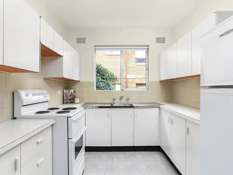Second view of Homely apartment listing, 2/113 Queenscliff Road, Queenscliff NSW 2096