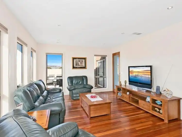 Fourth view of Homely house listing, 1 Grimstone Place, Franklin ACT 2913