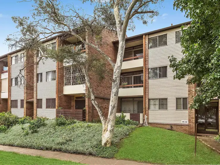12/26 Remembrance Avenue, Warwick Farm NSW 2170