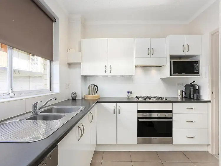 Third view of Homely apartment listing, 2/946 Pittwater Road, Dee Why NSW 2099