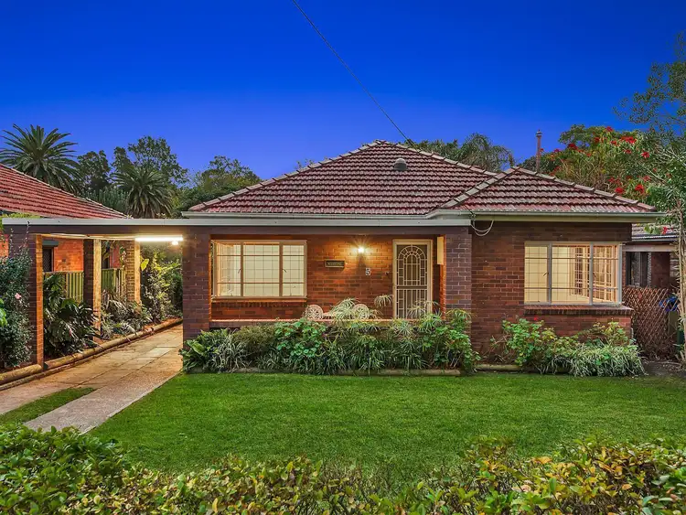 5 Minogue Crescent, Forest Lodge NSW 2037