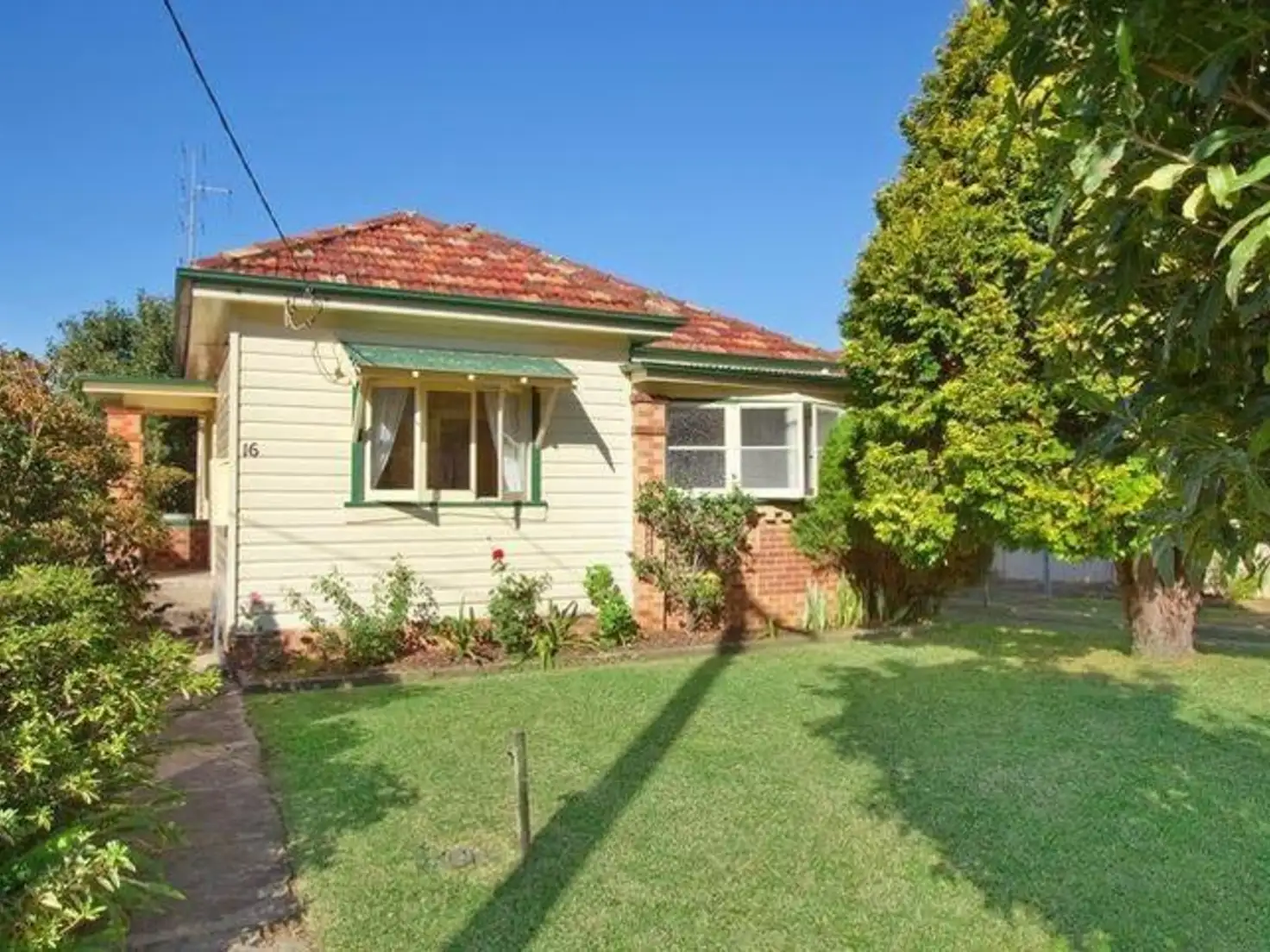 Main view of Homely house listing, 16 Hewitts Avenue, Thirroul NSW 2515