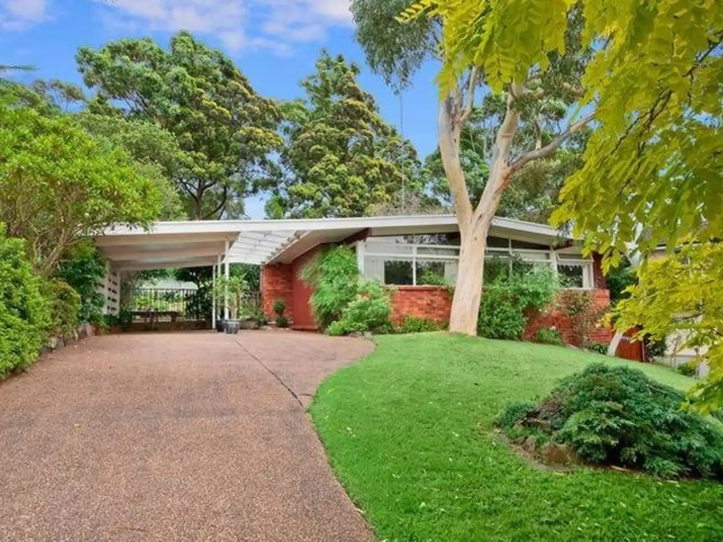 Main view of Homely house listing, 10 Tullamore Avenue, Killarney Heights NSW 2087