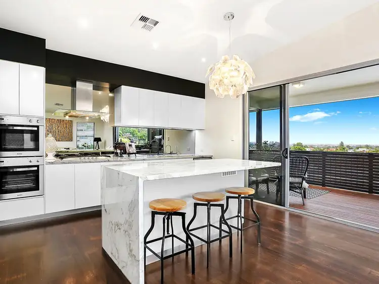 12 Lord Street, Morningside QLD 4170