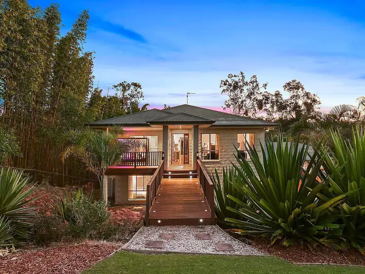 52 Buckingham Way, Elanora QLD 4221