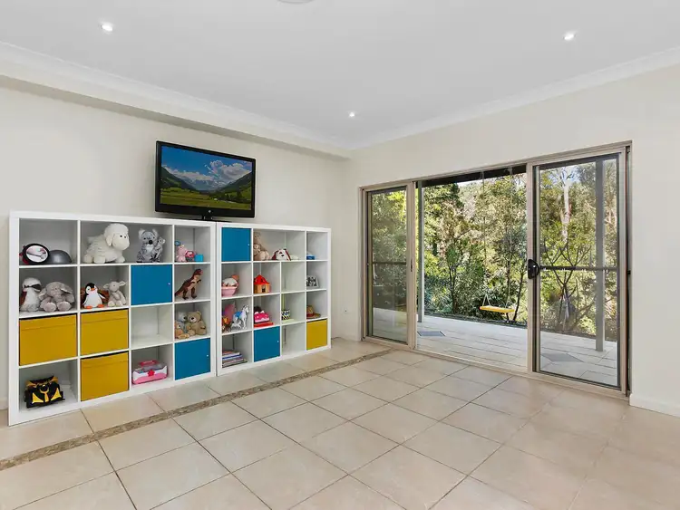 Fifth view of Homely house listing, 52 Buckingham Way, Elanora QLD 4221