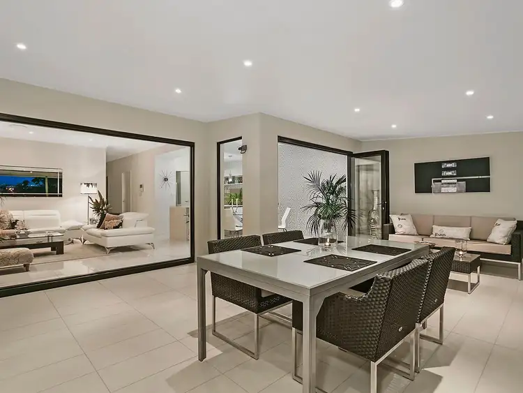 Sixth view of Homely apartment listing, 2/1 Austral Street, St Lucia QLD 4067
