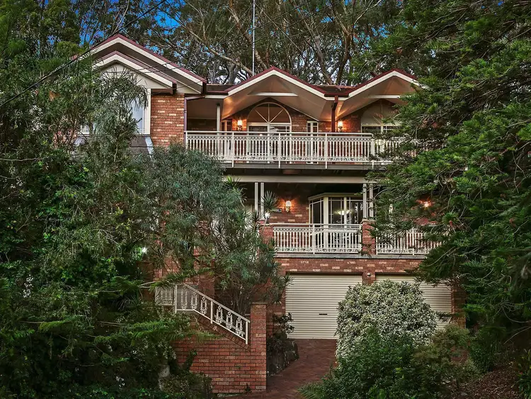 6 Kims Avenue, Lugarno NSW 2210