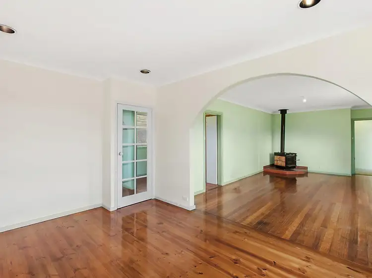 Third view of Homely house listing, 7 Huon Place, Lyons ACT 2606