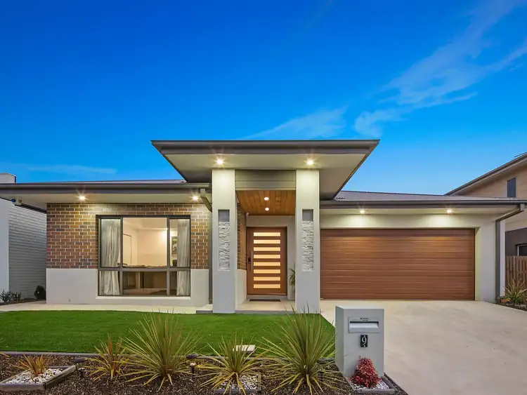 9 Maranunga Crescent, Crace ACT 2911