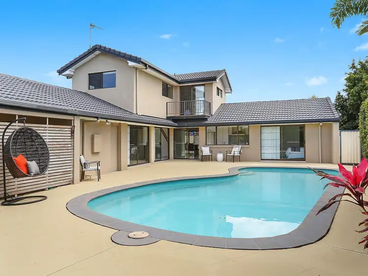 11 Whitian Drive, Carrara QLD 4211