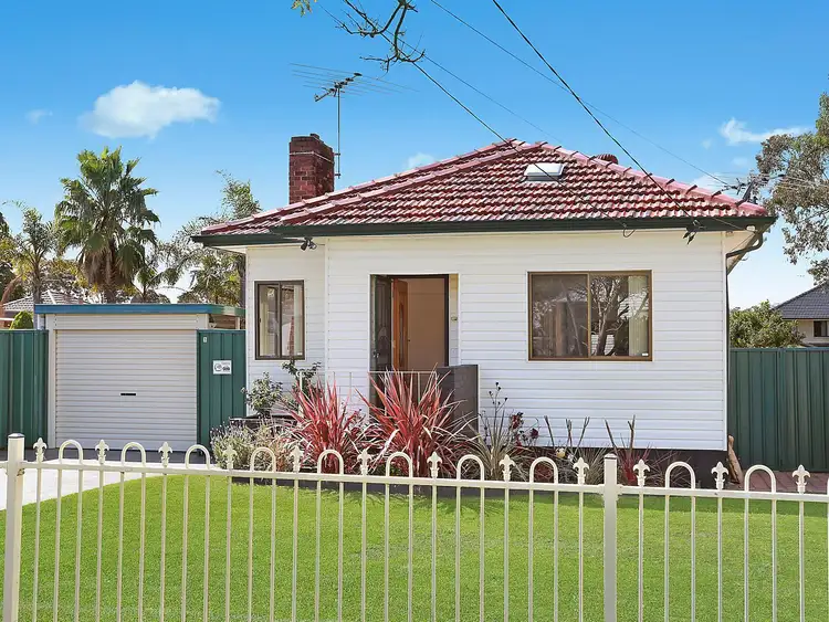 1 Blair Avenue, East Hills NSW 2213