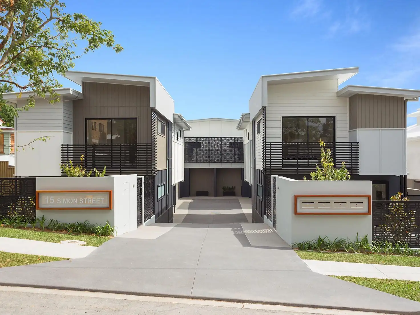 Main view of Homely townhouse listing, 2/15 Simon Street, Yeronga QLD 4104