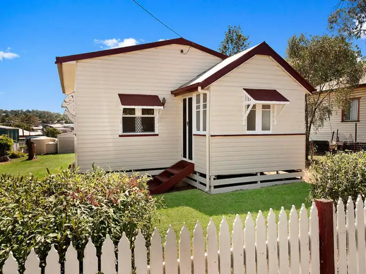 16 Whichello Street, Newtown QLD 4350