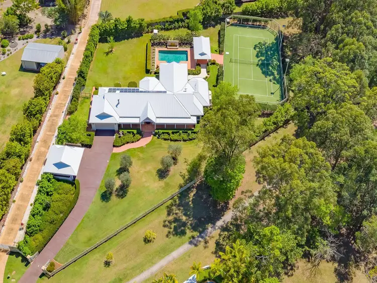 31 Walgarri Drive, Tanawha QLD 4556