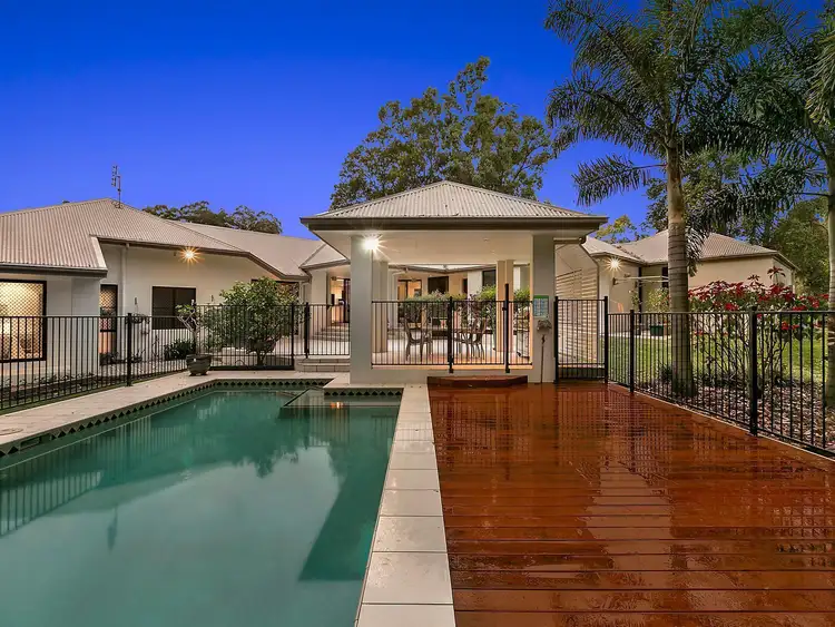 2 Firetail Court, Tanawha QLD 4556