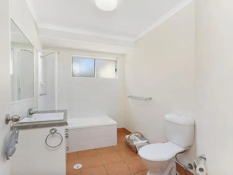 Fifth view of Homely apartment listing, 2/8 Advance Place, Sunrise Beach QLD 4567