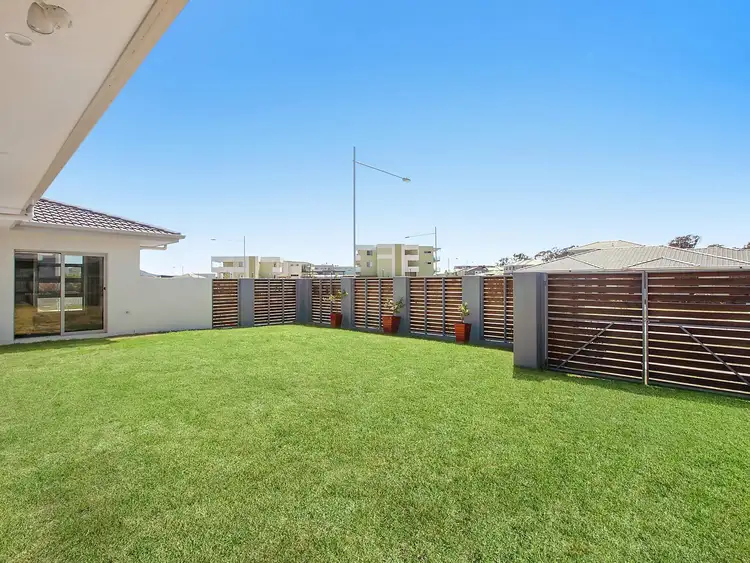 42 Vandyke Street, Crace ACT 2911
