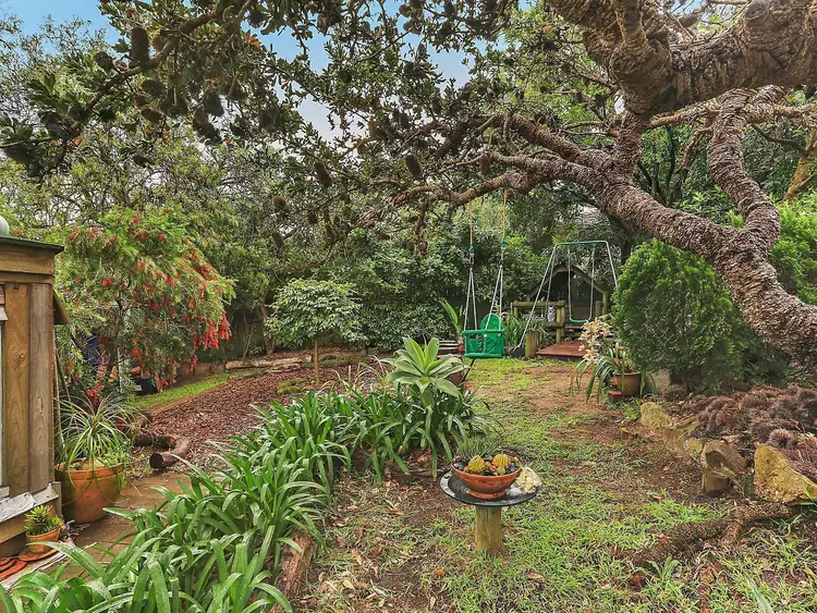 Second view of Homely house listing, 18 Veterans Parade, Wheeler Heights NSW 2097
