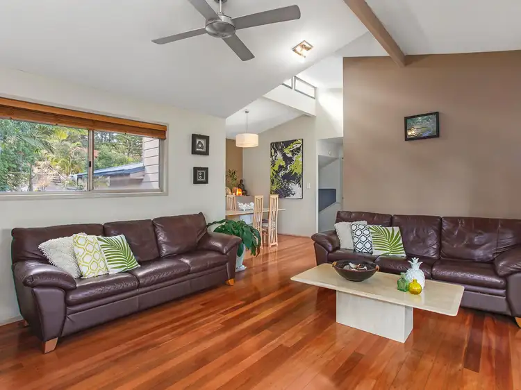 32 currant Street, Elanora QLD 4221