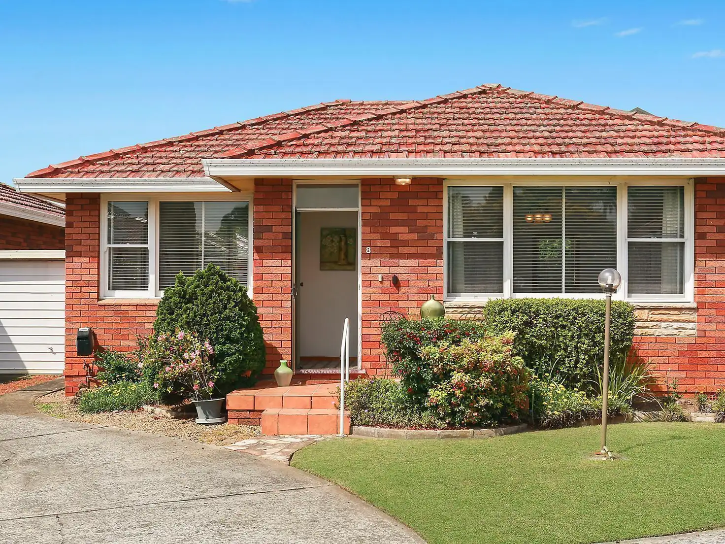 Main view of Homely villa listing, 8/10 Oldham Crescent, Dolls Point NSW 2219