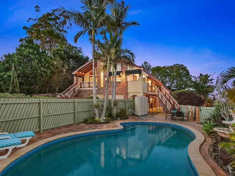 21 Ballidu Close, Elanora QLD 4221