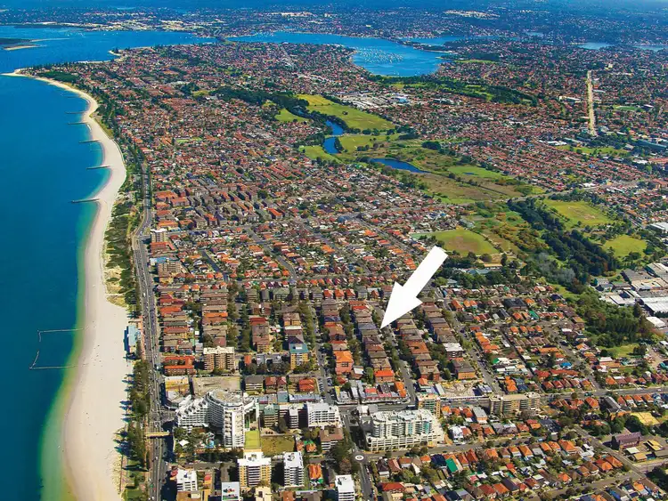 Second view of Homely apartment listing, 4/24 Queens Road, Brighton-le-sands NSW 2216