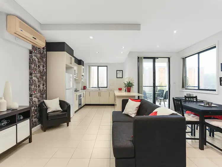 Main view of Homely apartment listing, 15/10 Oaks Avenue, Dee Why NSW 2099