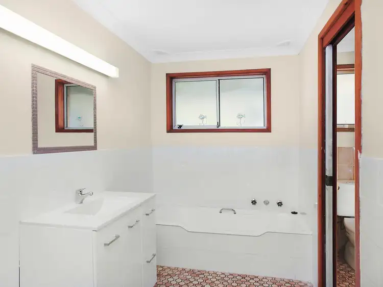 Third view of Homely house listing, 38 Hinemoa Avenue, Killarney Vale NSW 2261