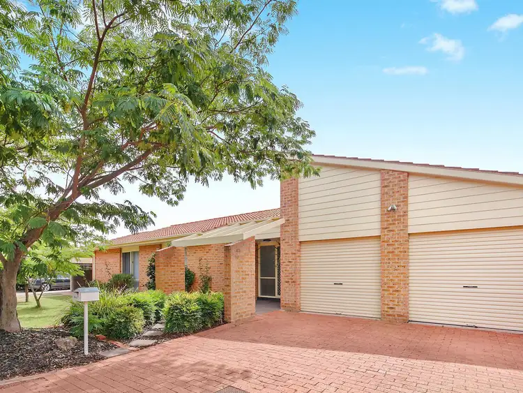 11 Harkness Street, Monash ACT 2904