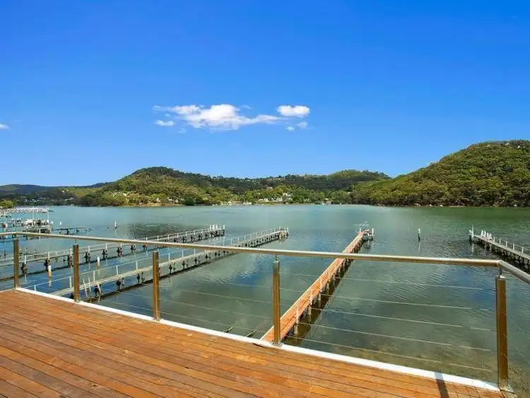 3 Waterview Street, Woy Woy NSW 2256