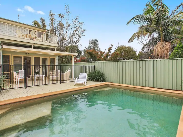 2 Bowden Road, Woy Woy NSW 2256