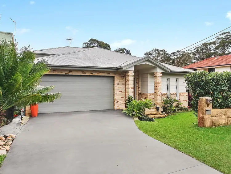 22 Poplars Avenue, Bateau Bay NSW 2261