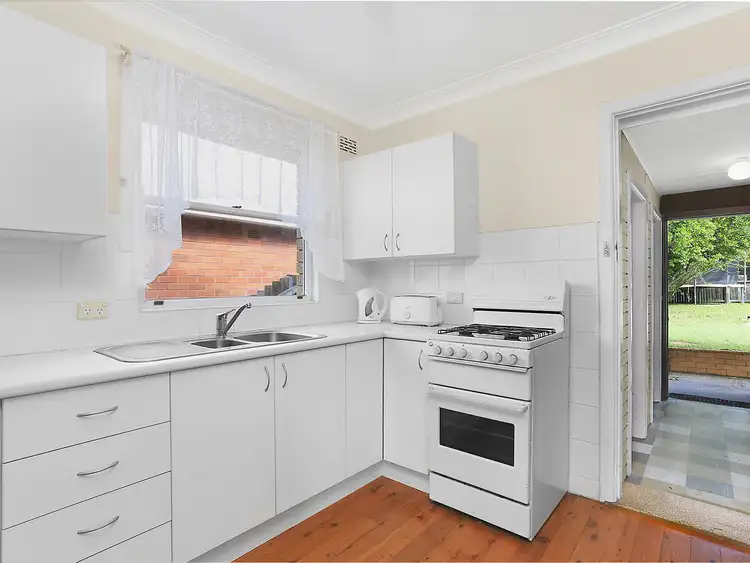 Fourth view of Homely house listing, 31 Southern Cross Way, Allambie Heights NSW 2100