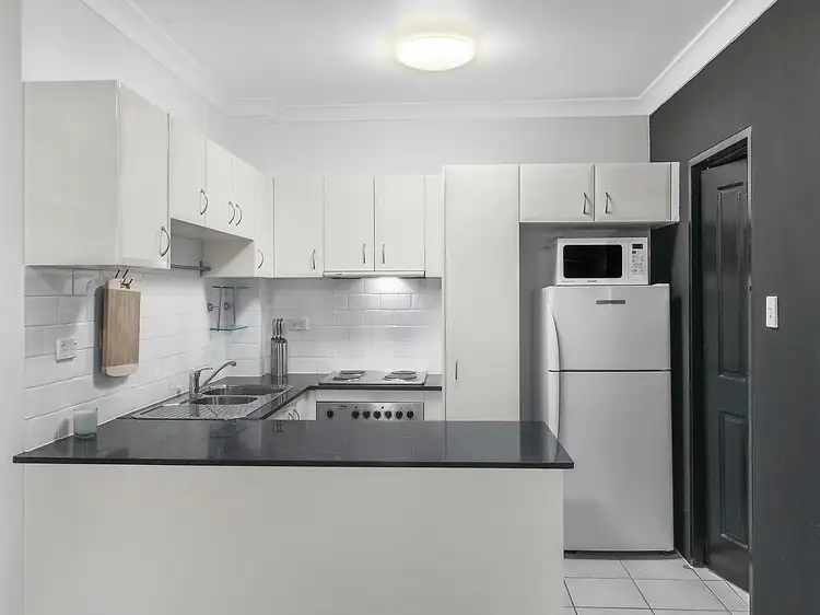 Third view of Homely apartment listing, 5/62 Kenneth Road, Manly Vale NSW 2093