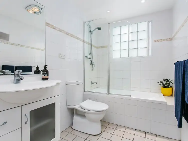 Fifth view of Homely apartment listing, 1/60 Dee Why Parade, Dee Why NSW 2099