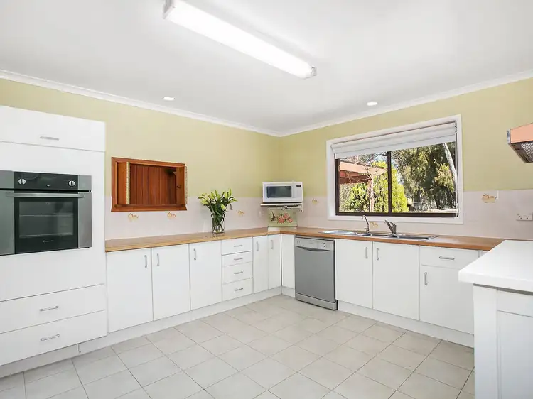 Second view of Homely house listing, 3 Sylvia Street, Murrumbateman NSW 2582