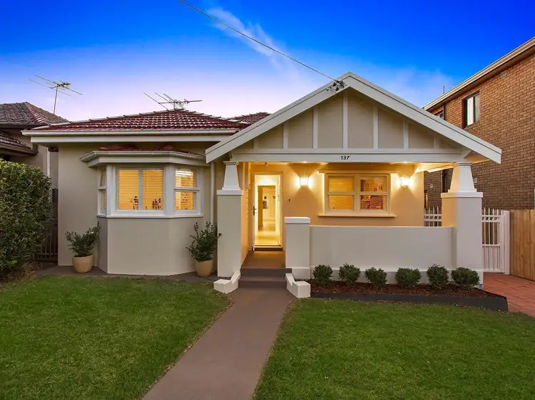 137 Wardell Road, Earlwood NSW 2206