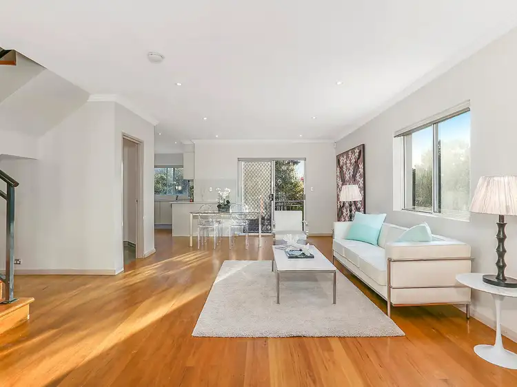 4B Pine Avenue, Earlwood NSW 2206