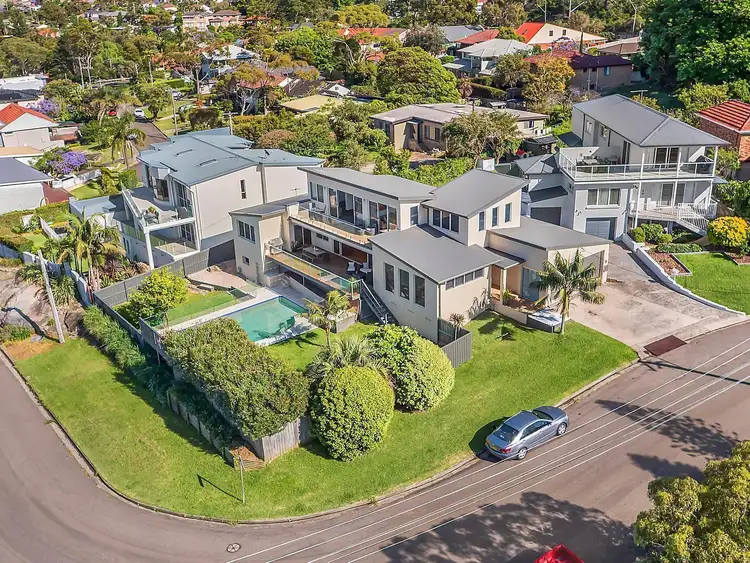Second view of Homely house listing, 7 Kalianna Crescent, Beacon Hill NSW 2100