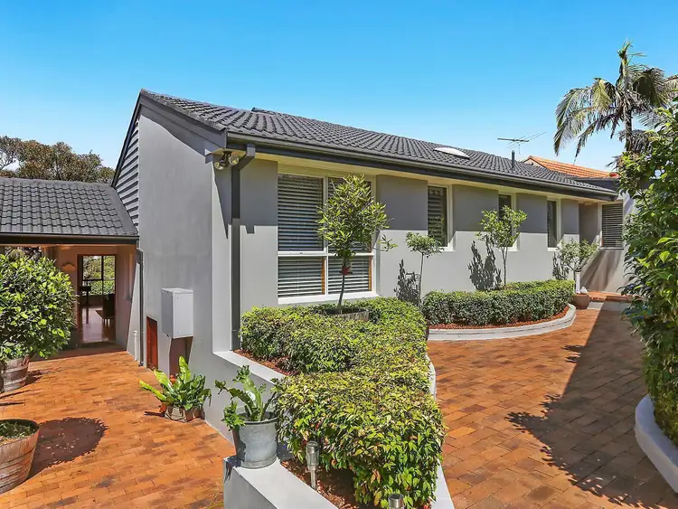16 Giles Street, Yarrawarrah NSW 2233